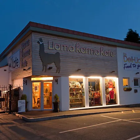 Llamas Pyjamas Bed & Breakfast 5*