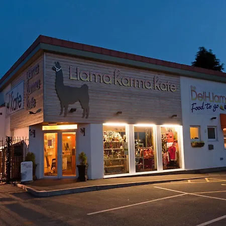 Llamas Pyjamas 5* פנרית'