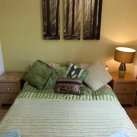 Bed & Breakfast Llamas Pyjamas 5*